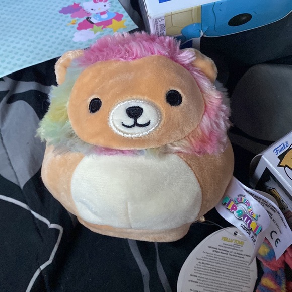 Flip a mallows leonard and Liv - Picture 4 of 4